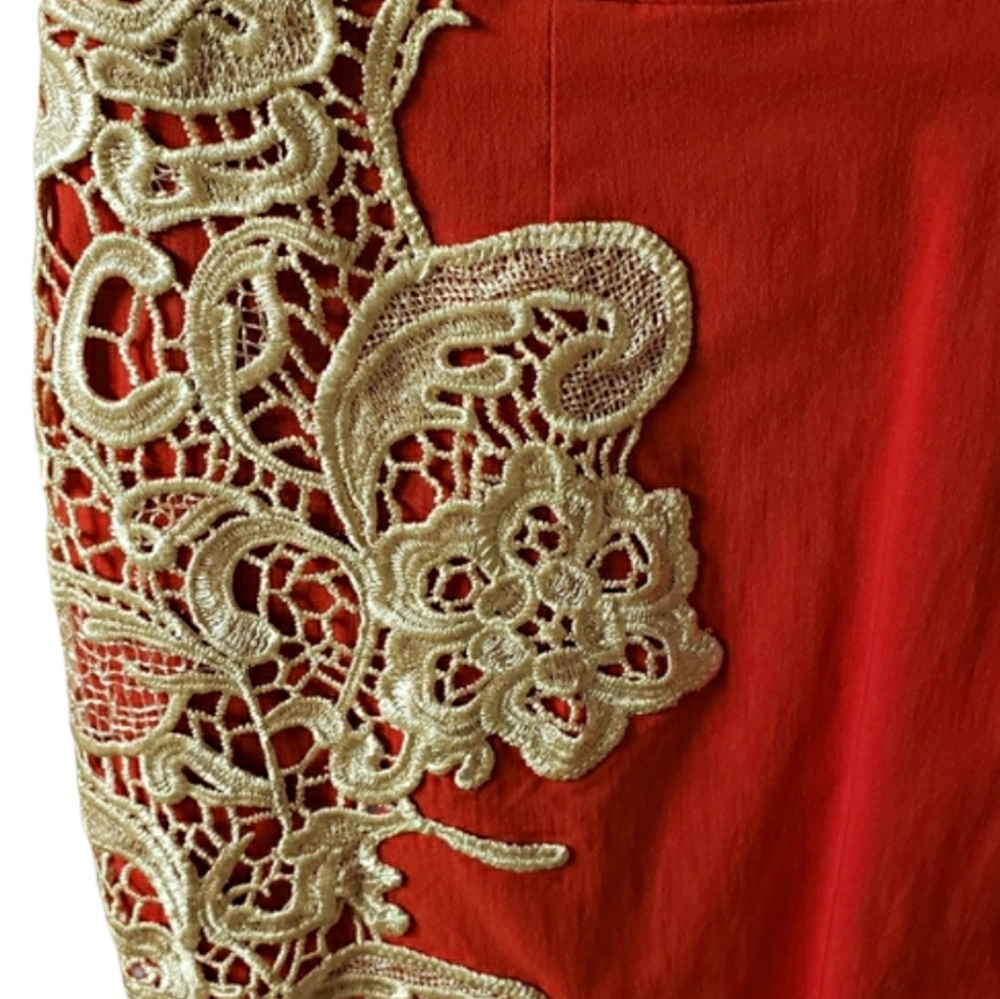 Paper Doll Scarlet Midi Dress with Ivory Lace - Picture 3 of 4